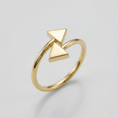 Üçgen Form Minimal Geometrik Yüzük